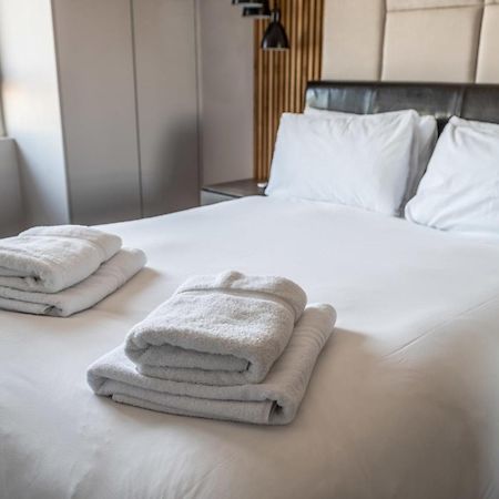 Canary Wharf Retreat With Free Secure Parking Londra Esterno foto