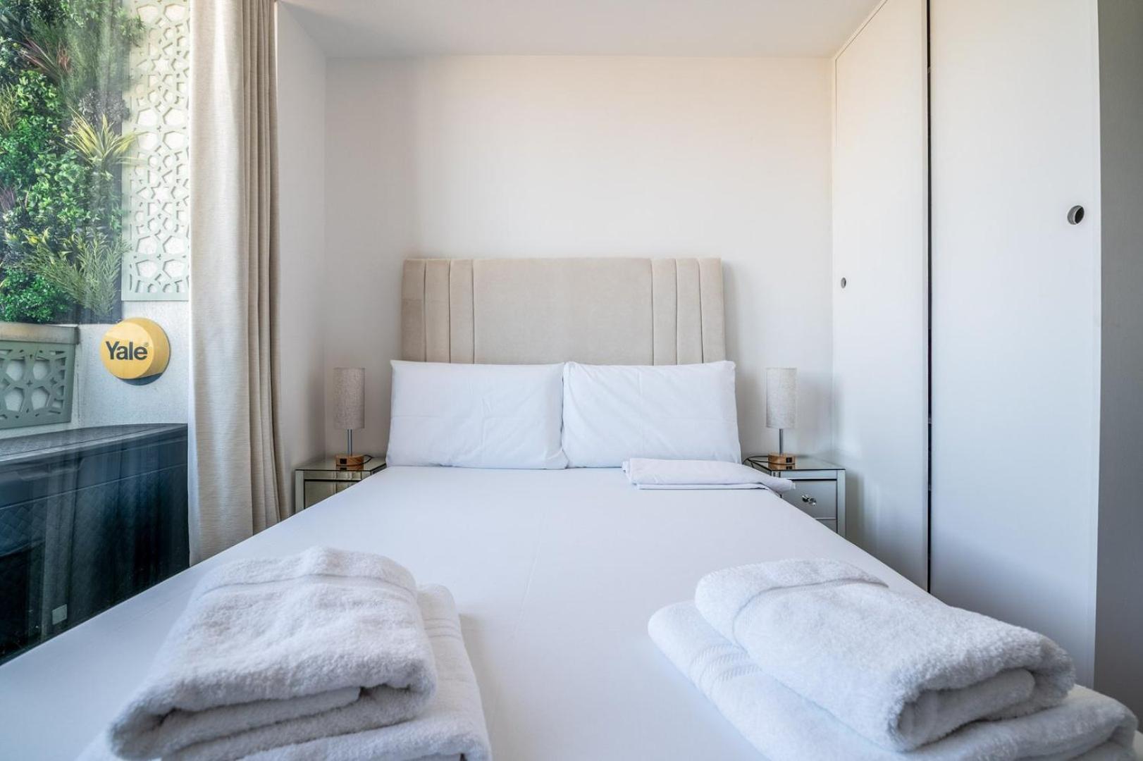 Canary Wharf Retreat With Free Secure Parking Londra Esterno foto